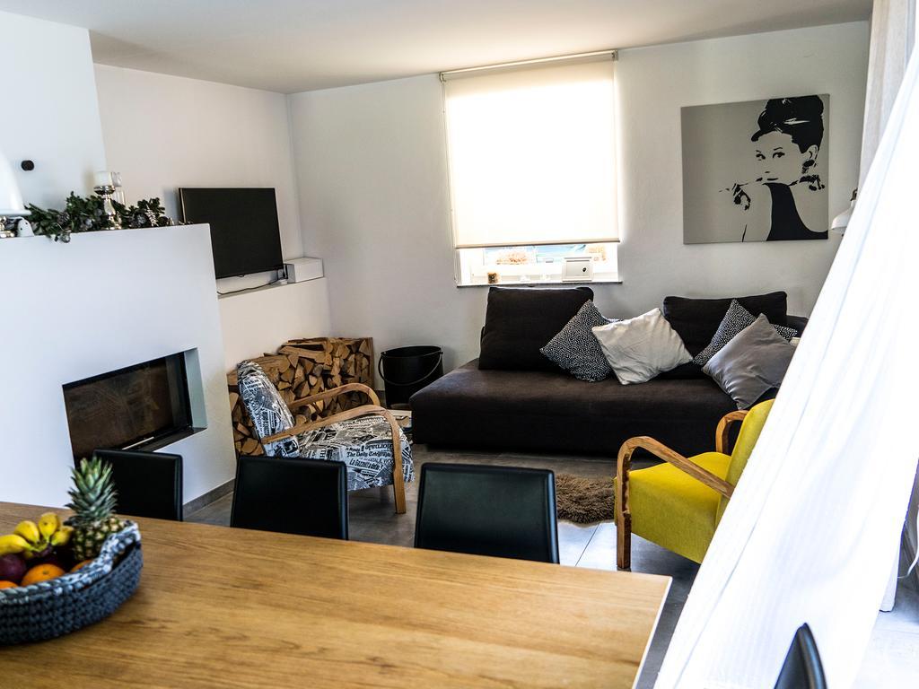 A Modern Flat Apartment ครานสกา โกรา ภายนอก รูปภาพ